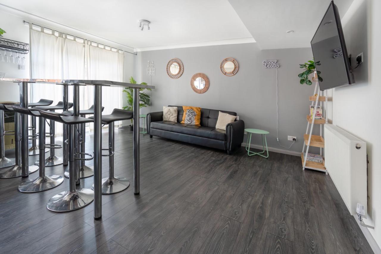 Appartamento Perfect Couple Retreat To Unwind&Relax With Hottub Peacehaven Esterno foto